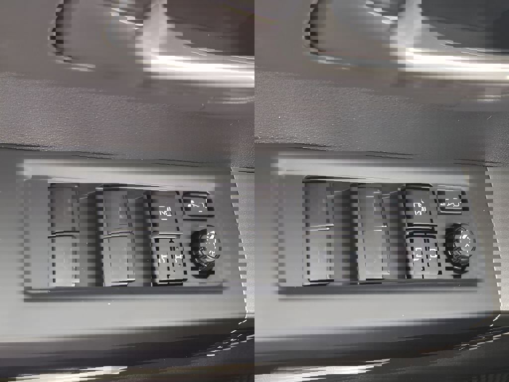 New 2026 Toyota Tundra Platinum image 33