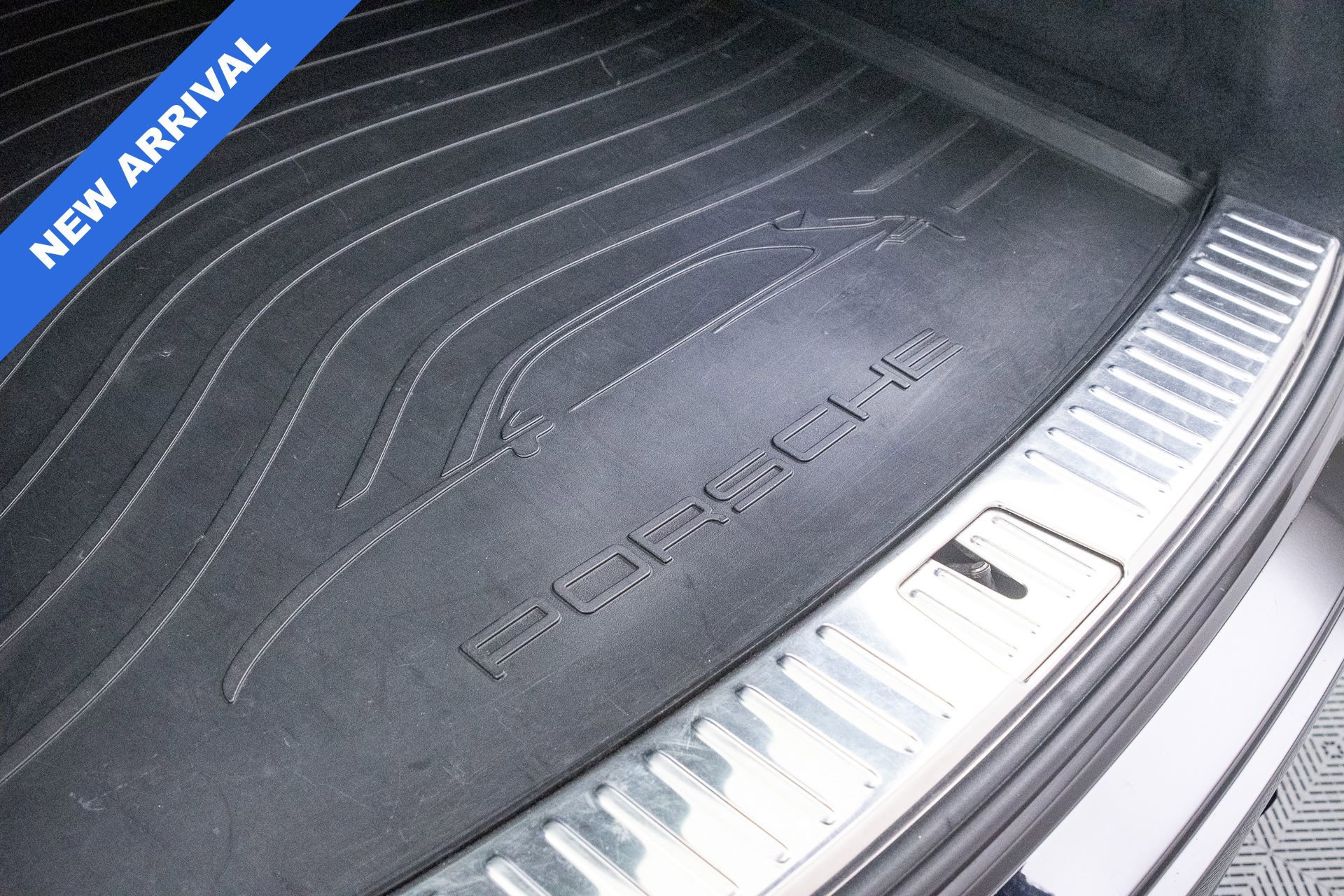 Used 2021 Porsche Cayenne GTS image 30