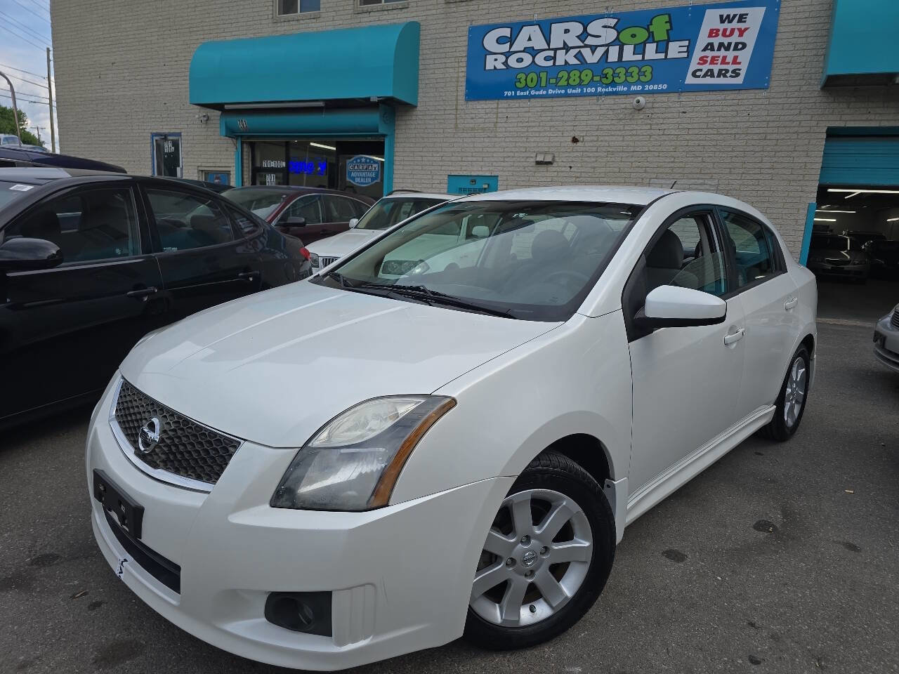 Used 2011 Nissan Sentra 2.0 SR w/ Convenience Pkg FWD image 3