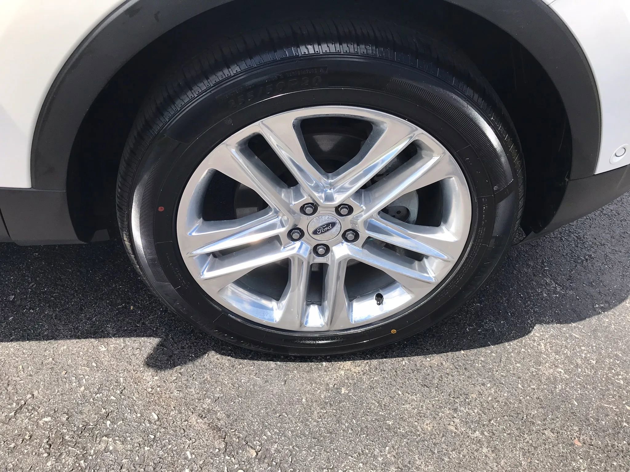 Used 2017 Ford Explorer Limited w/ Equipment Group 301A AWD/4WD image 48