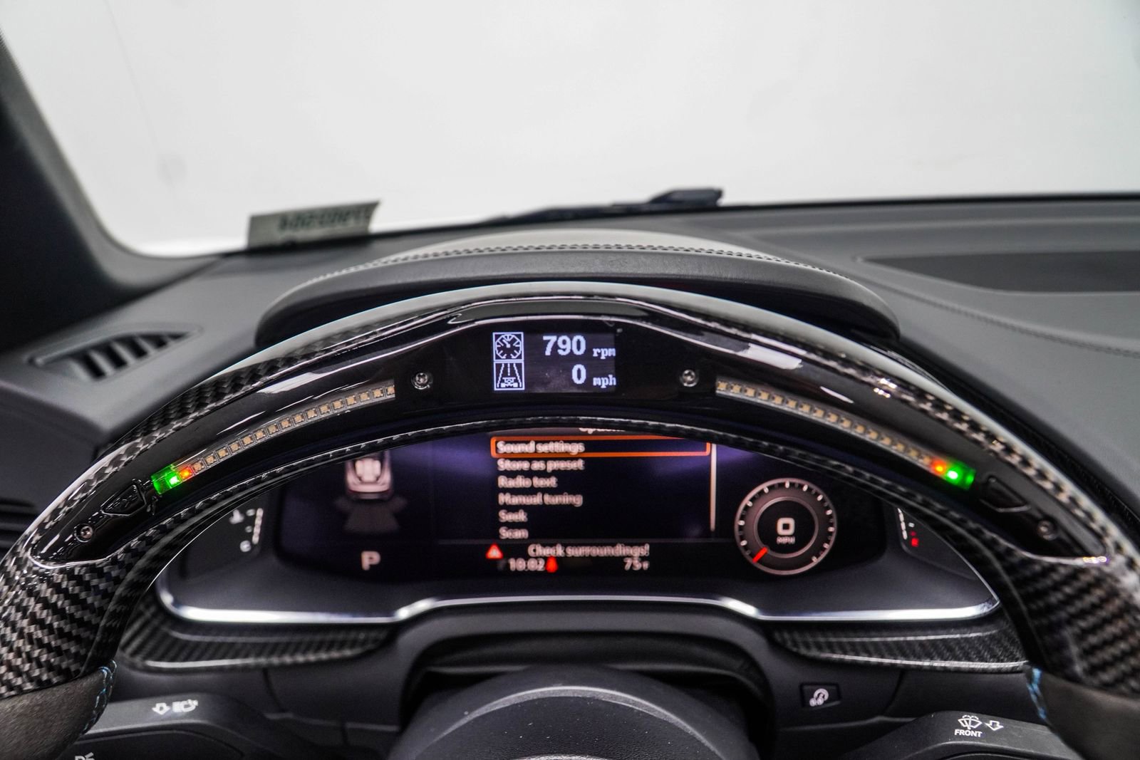 Used 2018 Audi R8 V10 AWD/4WD image 42
