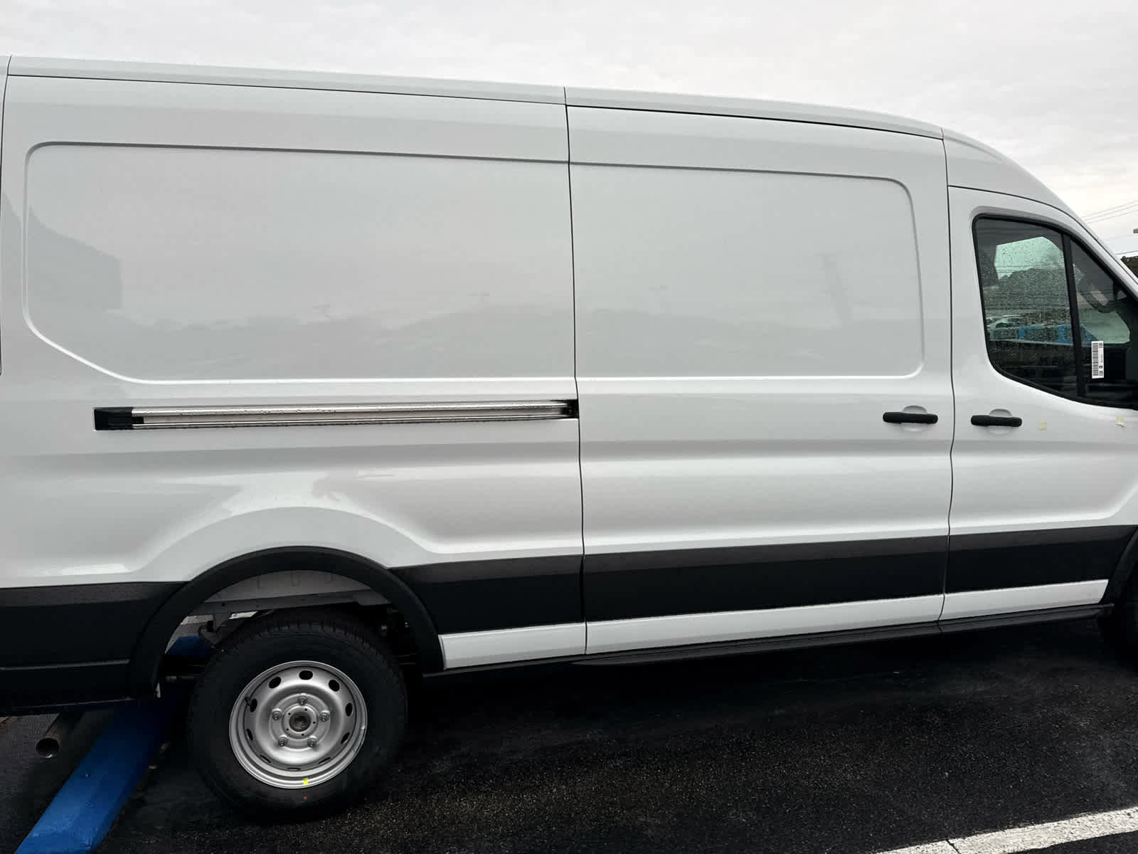 Used 2025 Ford Transit 350 148 High Roof Extended w/ Load Area Protection Package image 24