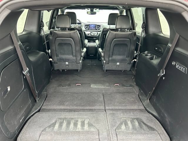 Certified 2019 Chrysler Pacifica Limited w/ S Appearance Package FWD image 11