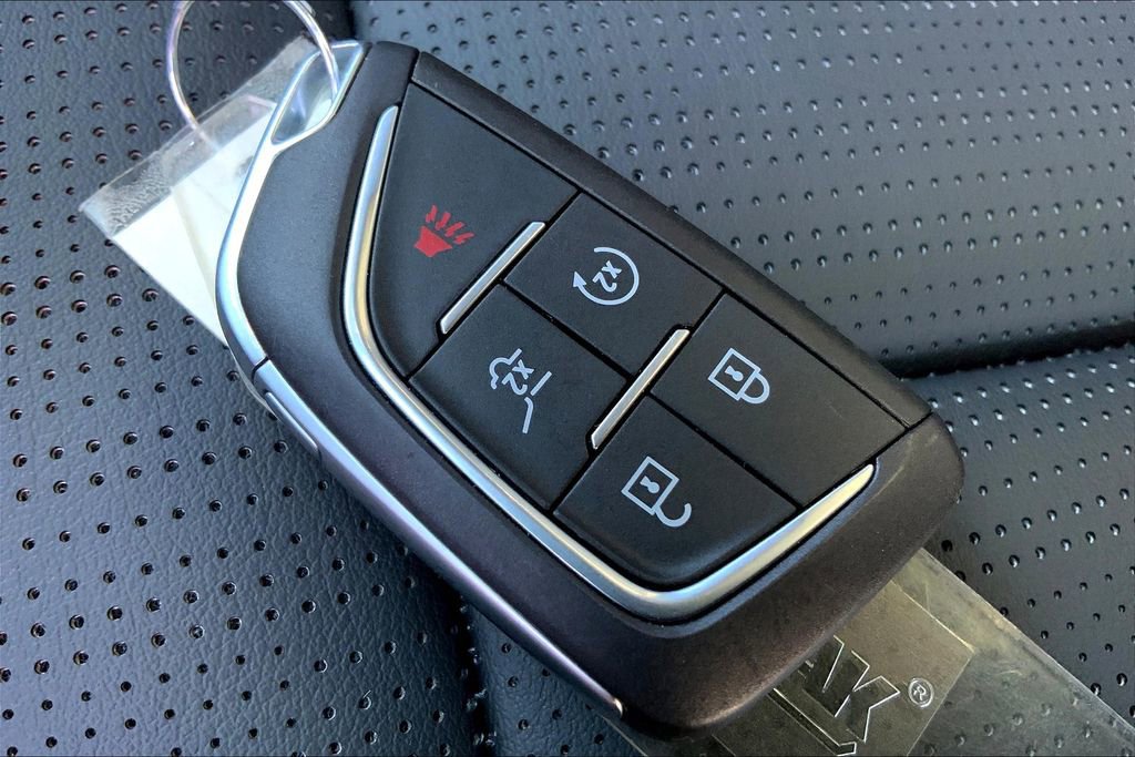 New 2026 Cadillac Lyriq V AWD/4WD image 37