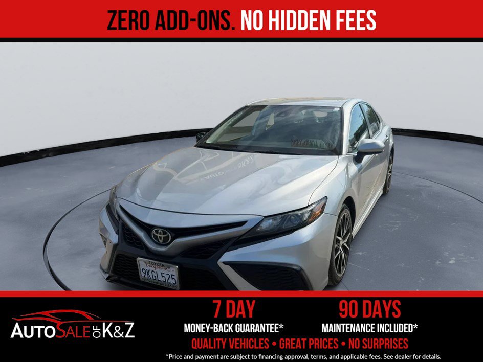 Used 2021 Toyota Camry SE FWD image 1