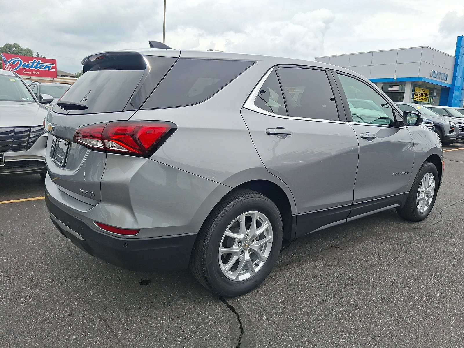 Used 2023 Chevrolet Equinox LT AWD/4WD image 4