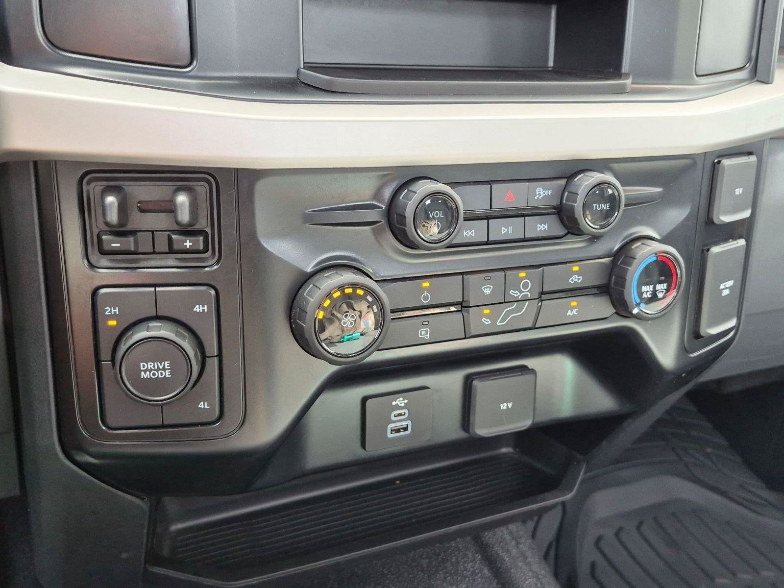 Used 2025 Ford F250 XL AWD/4WD image 30