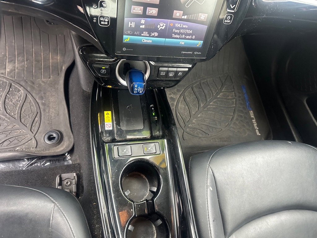 Used 2021 Toyota Prius Prime XLE image 14