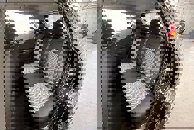 Used 2021 Hyundai Kona SE image 19