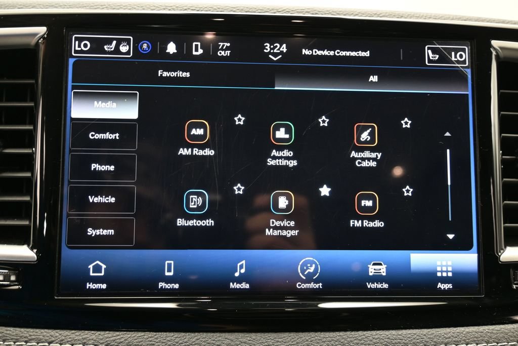 Used 2024 Chrysler Pacifica Touring-L FWD image 25