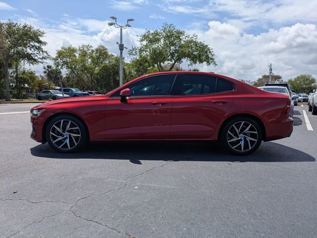 Used 2020 Volvo S60 T6 Momentum image 7