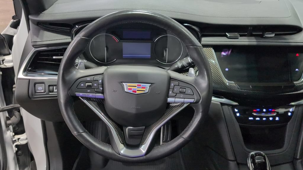 Used 2023 Cadillac XT6 Sport AWD/4WD image 10