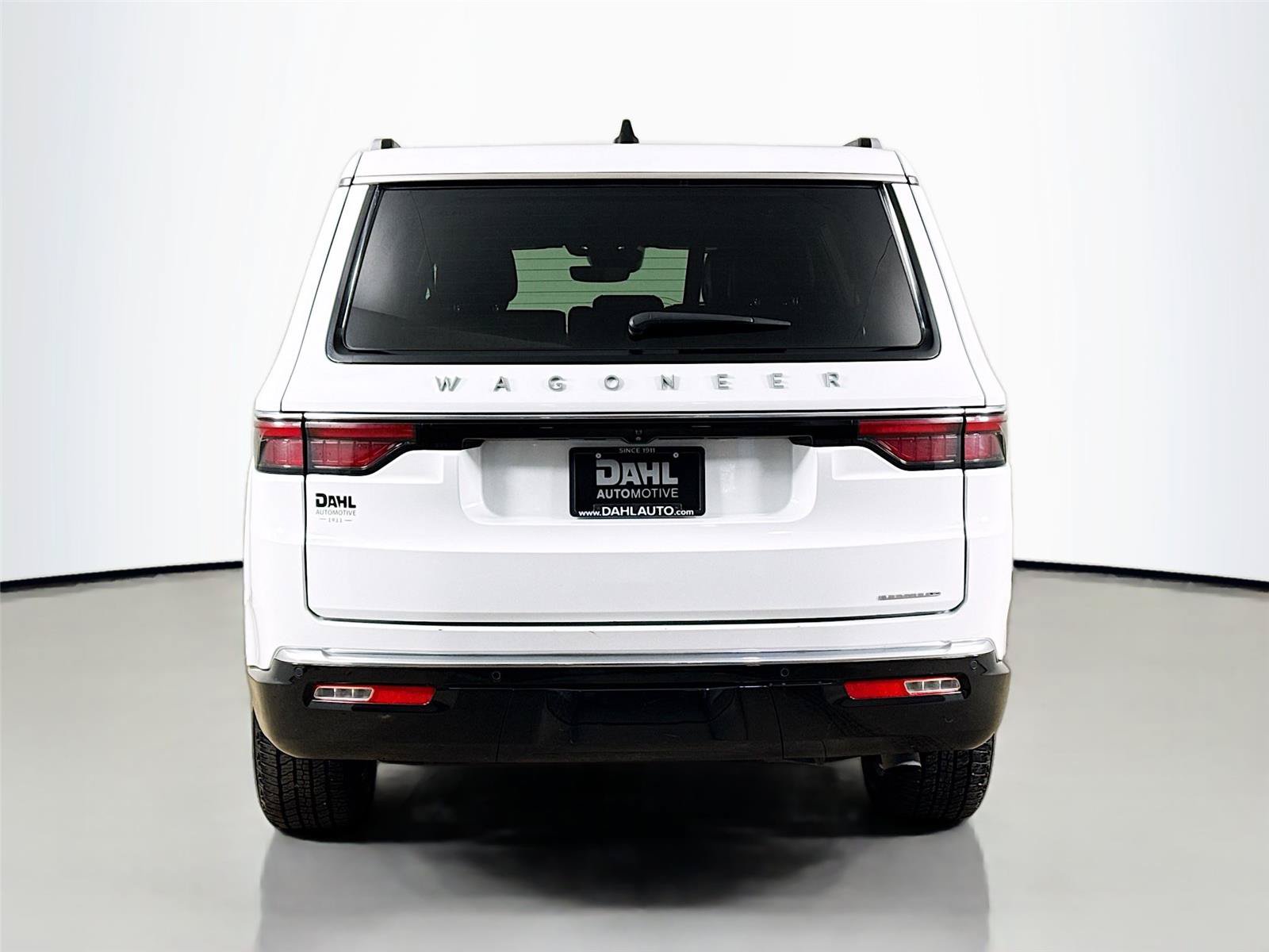 Used 2024 Jeep Wagoneer Series II AWD/4WD image 12