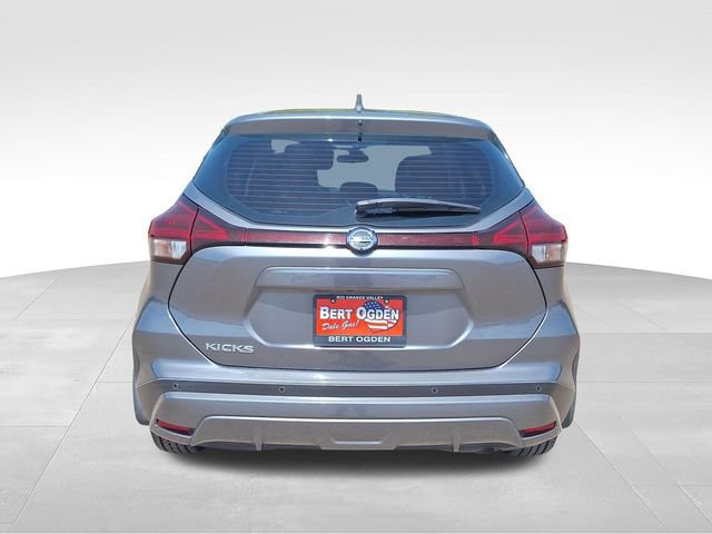 Used 2021 Nissan Kicks S FWD image 6