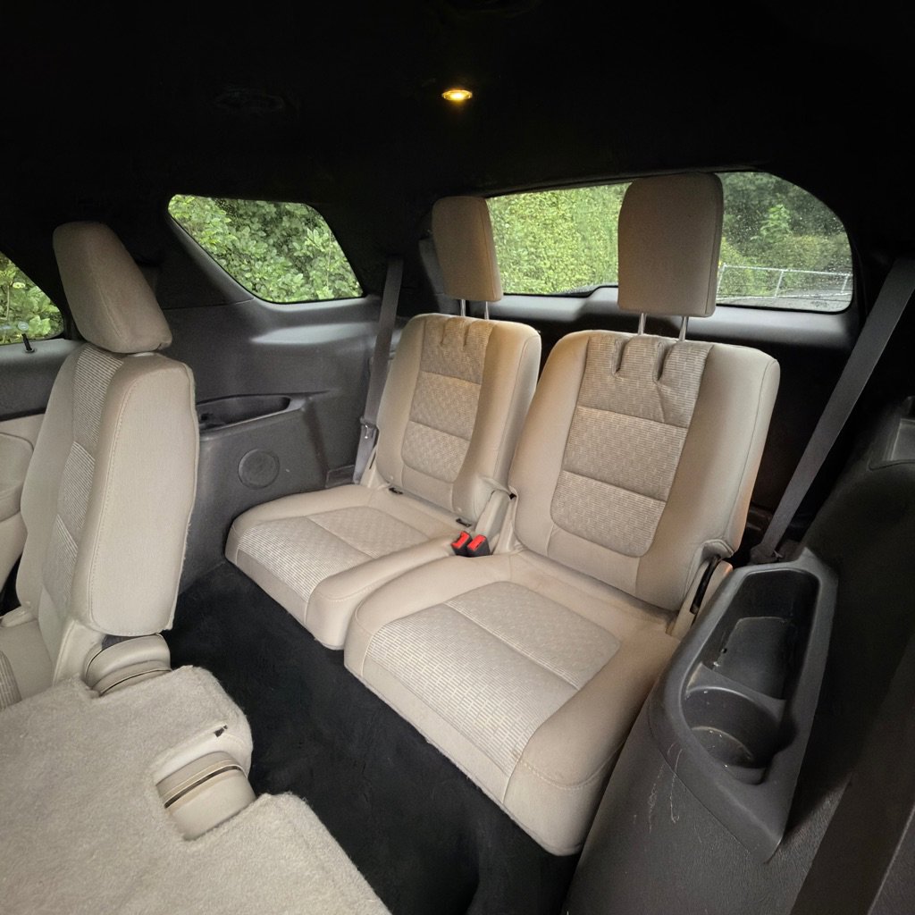 Used 2014 Ford Explorer XLT w/ Equipment Group 201A FWD image 16