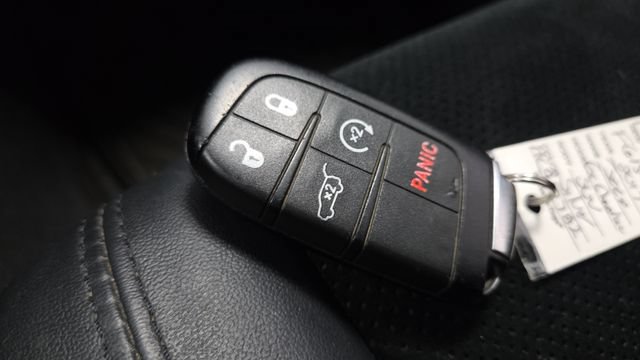 Used 2017 Jeep Grand Cherokee Altitude AWD/4WD image 33