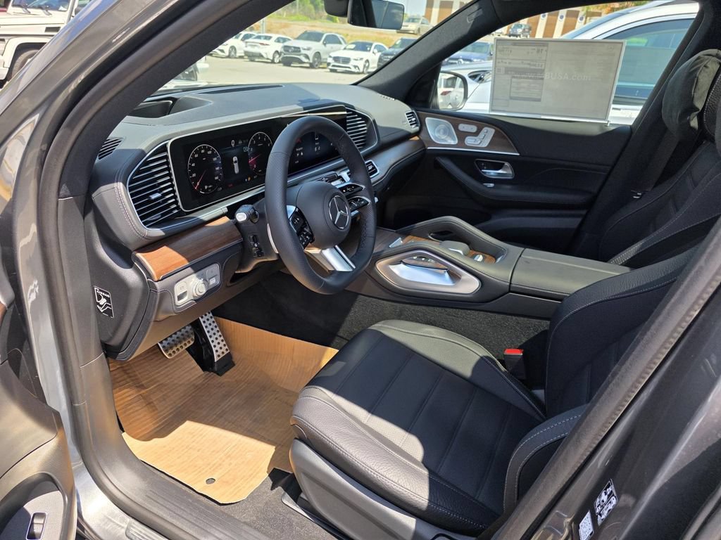 New 2026 Mercedes-Benz GLS 580 4MATIC image 25