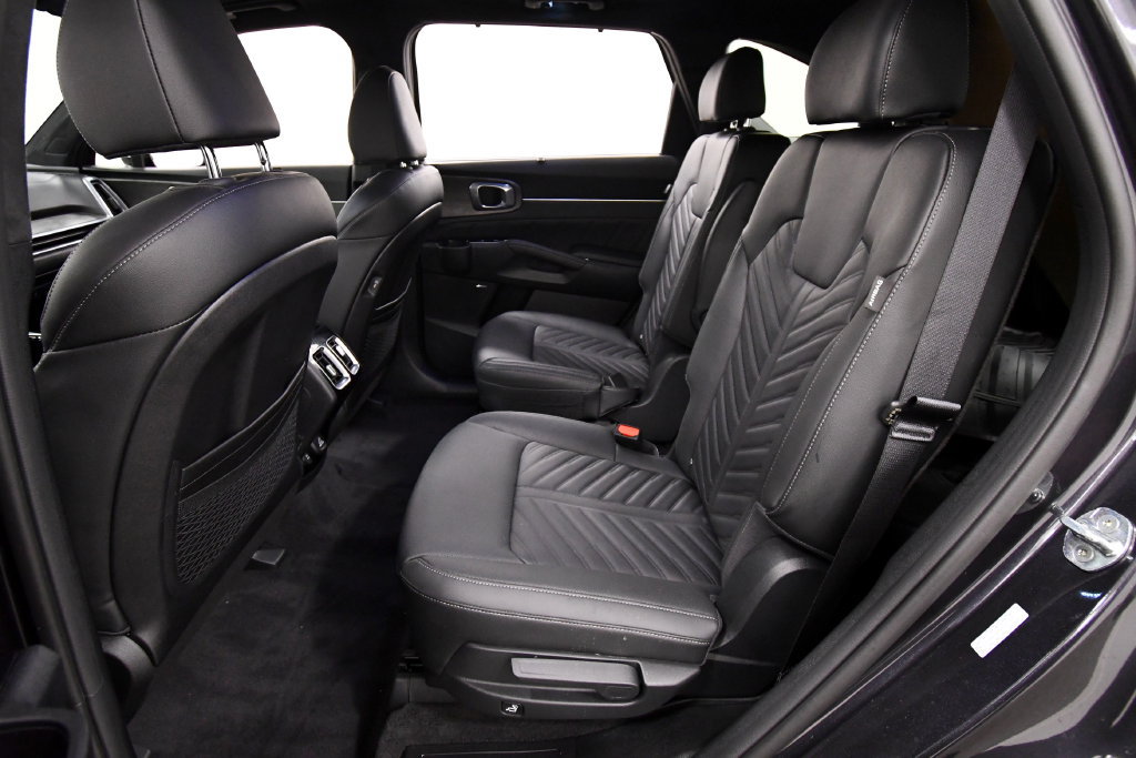 Certified 2026 Kia Sorento SX Prestige AWD/4WD image 15