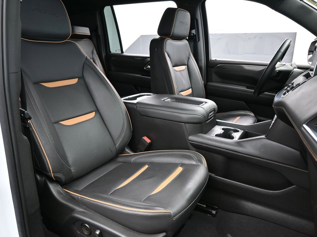 Used 2023 GMC Yukon XL AT4 image 53