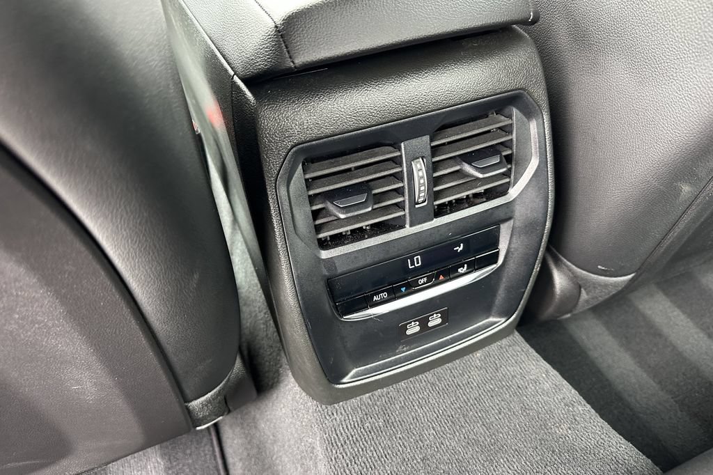Used 2025 BMW M340i RWD image 13