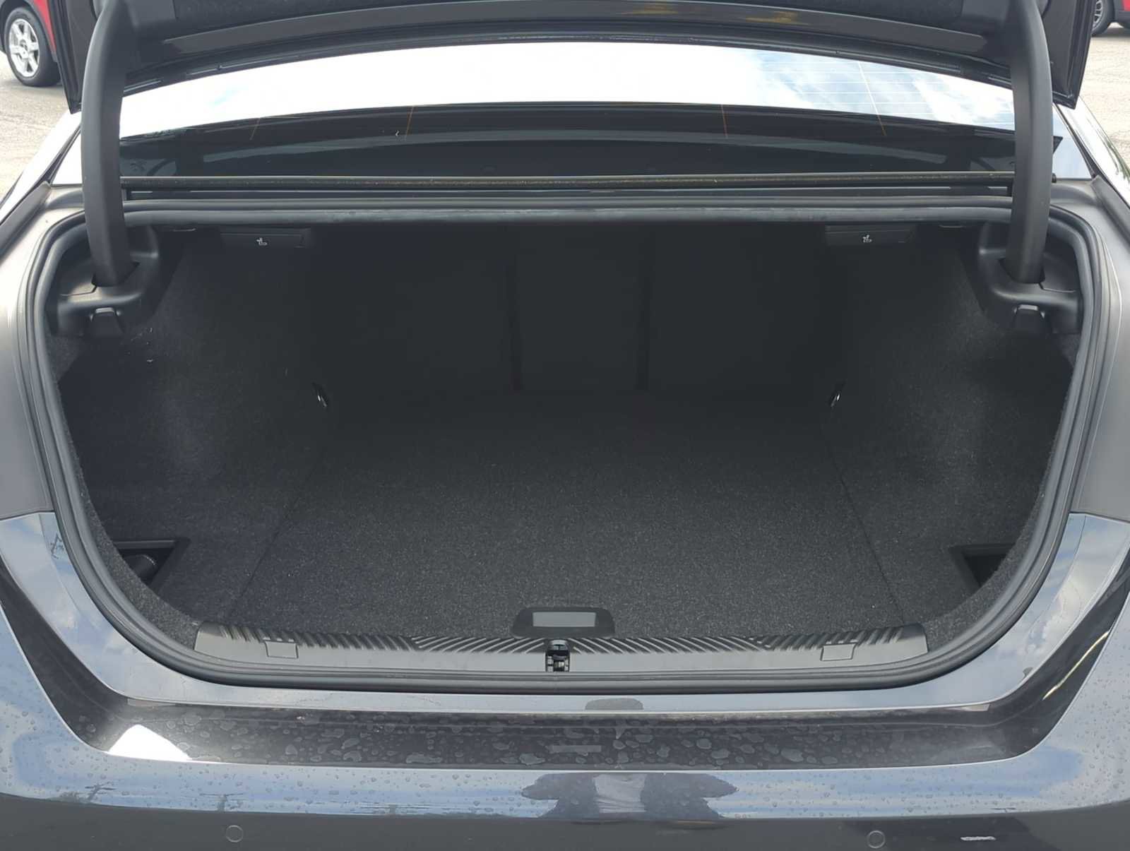 Used 2024 BMW i5 eDrive40i w/ Premium Package image 35