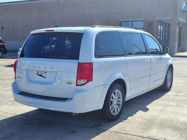 Used 2016 Dodge Grand Caravan SXT w/ Rear Park Assist Package image 26