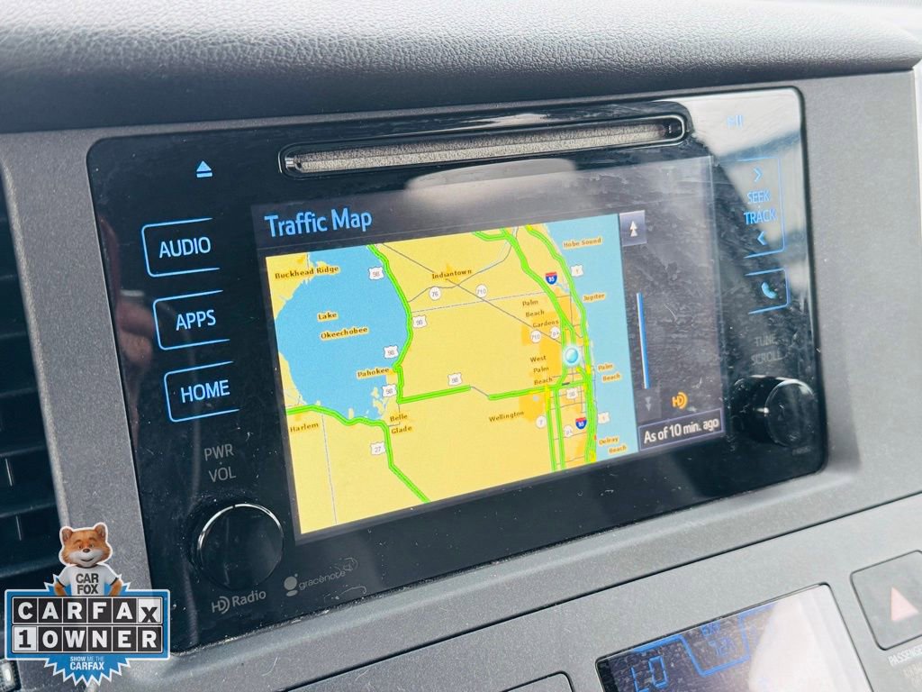 Used 2015 Toyota Sienna LE image 26