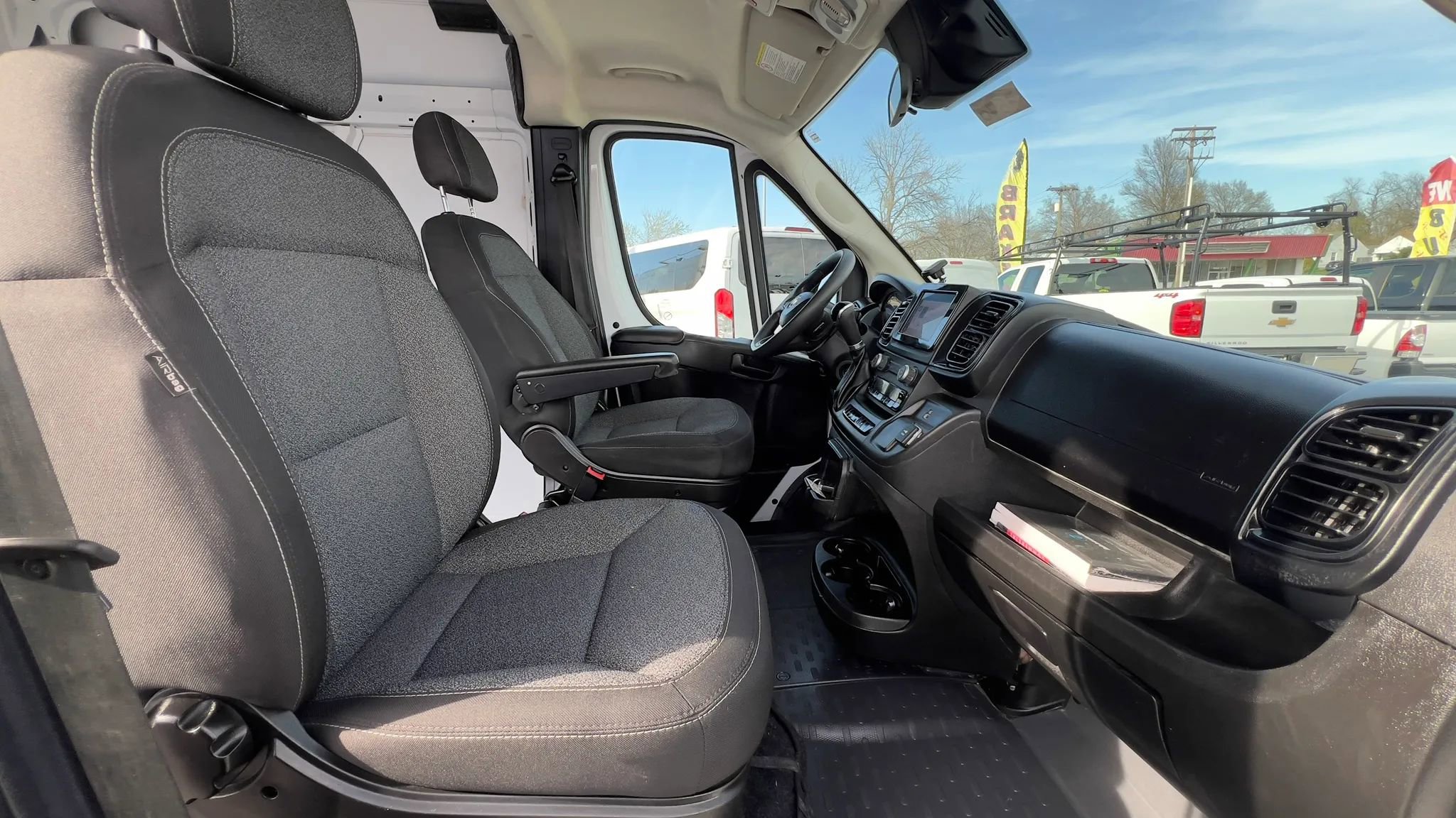 Used 2023 RAM ProMaster 2500 FWD image 21