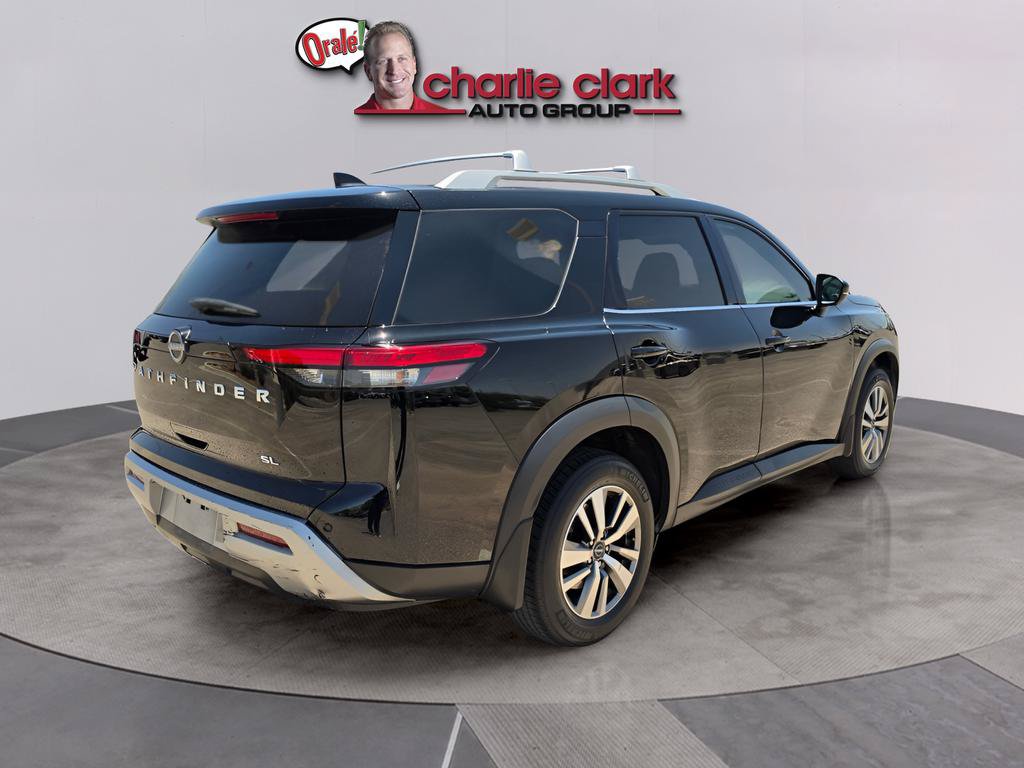 Used 2023 Nissan Pathfinder SL FWD image 6