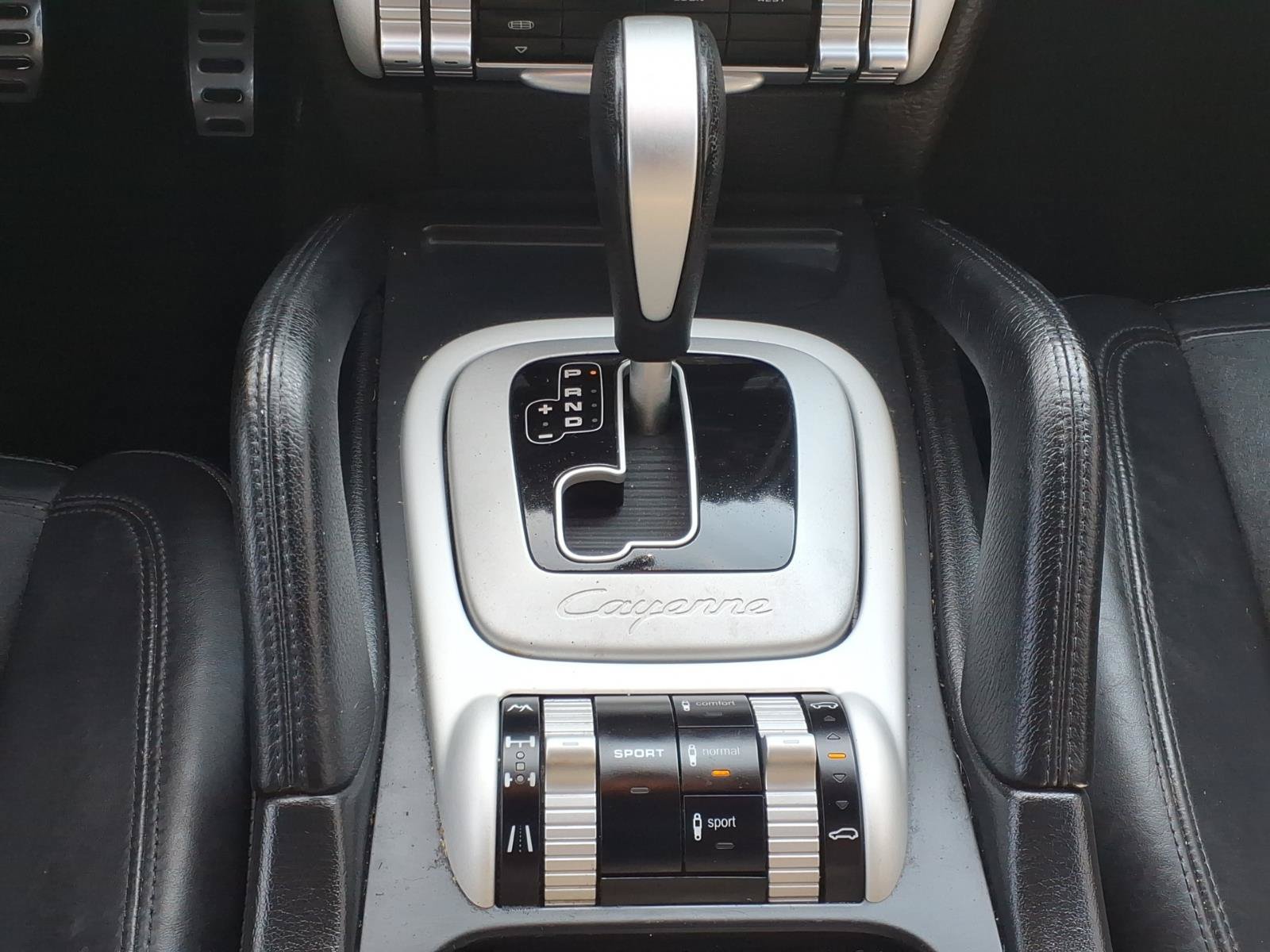 Used 2009 Porsche Cayenne GTS AWD/4WD image 7