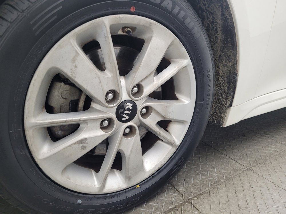 Used 2016 Kia Optima LX image 31