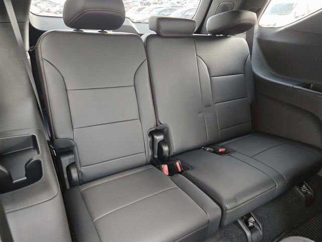New 2026 Chevrolet Traverse RS w/ LPO, Floor Liner Package image 13
