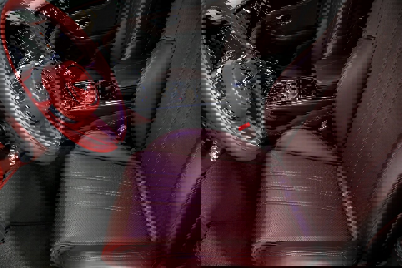 Used 2023 Bentley Flying Spur V8 image 22