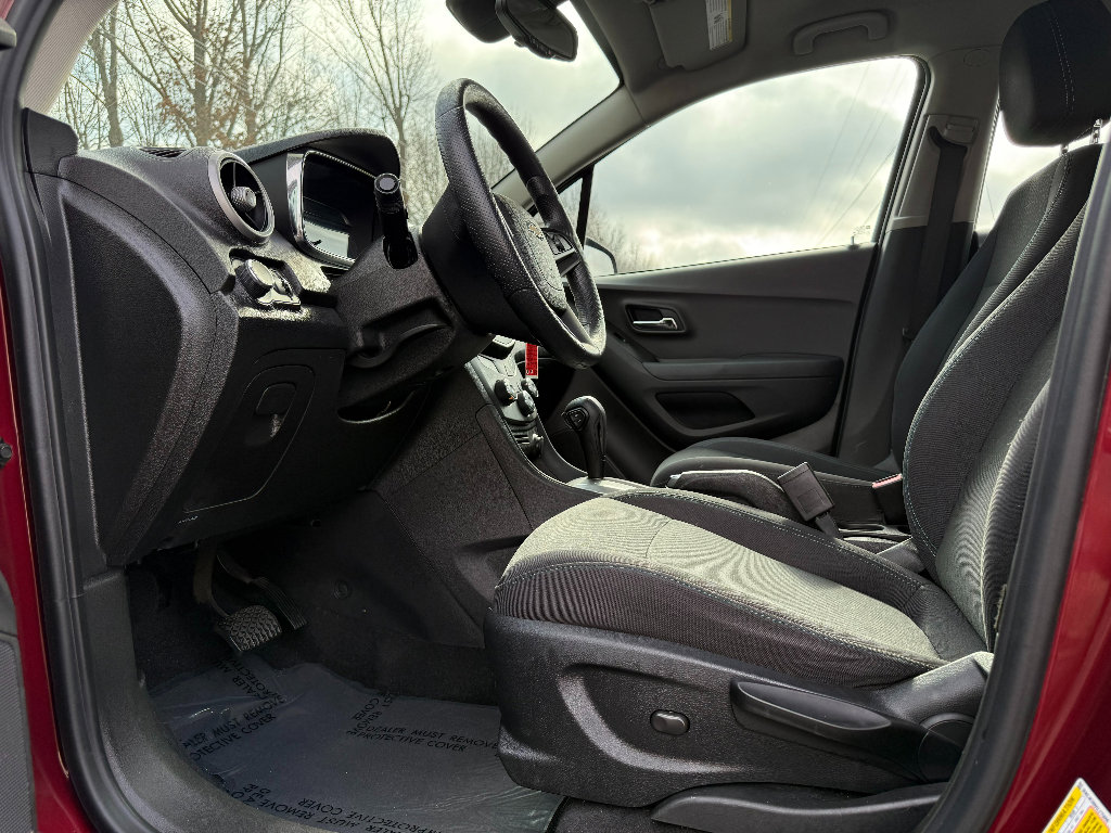 Used 2016 Chevrolet Trax LS image 18