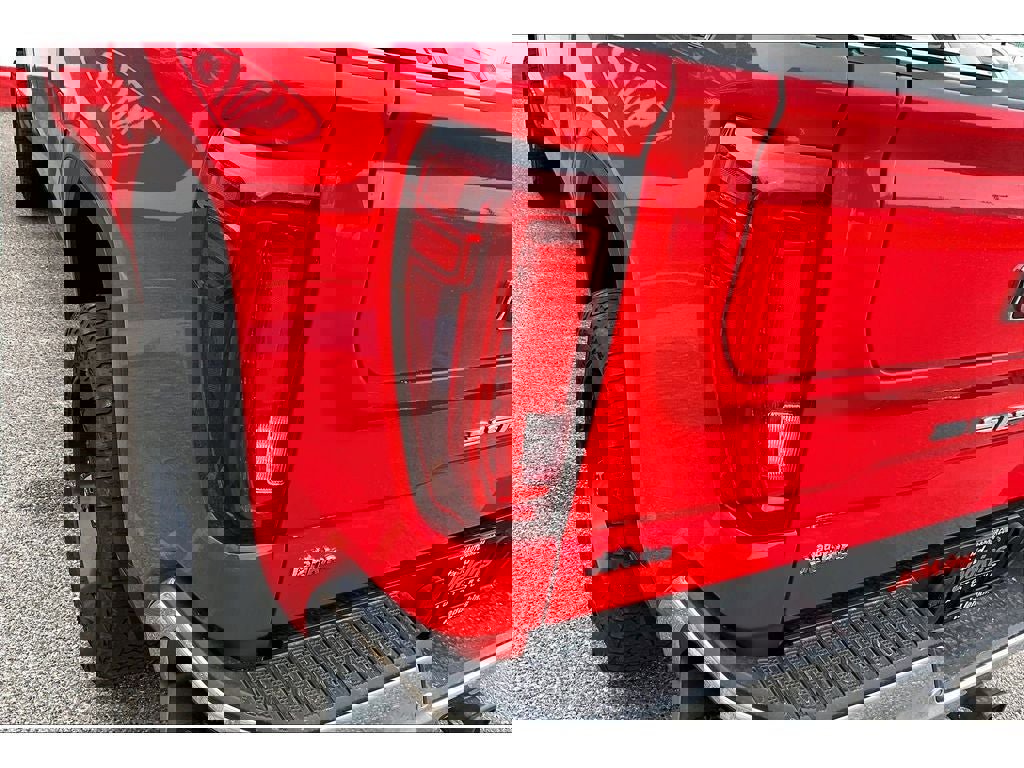 Used 2019 GMC Sierra 1500 SLT w/ SLT Premium Plus Package image 32