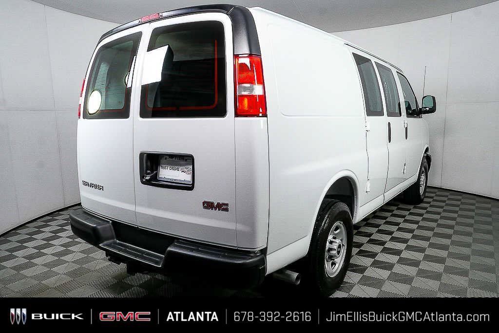 New 2025 GMC Savana 2500 w/ Driver Convenience Package RWD image 3