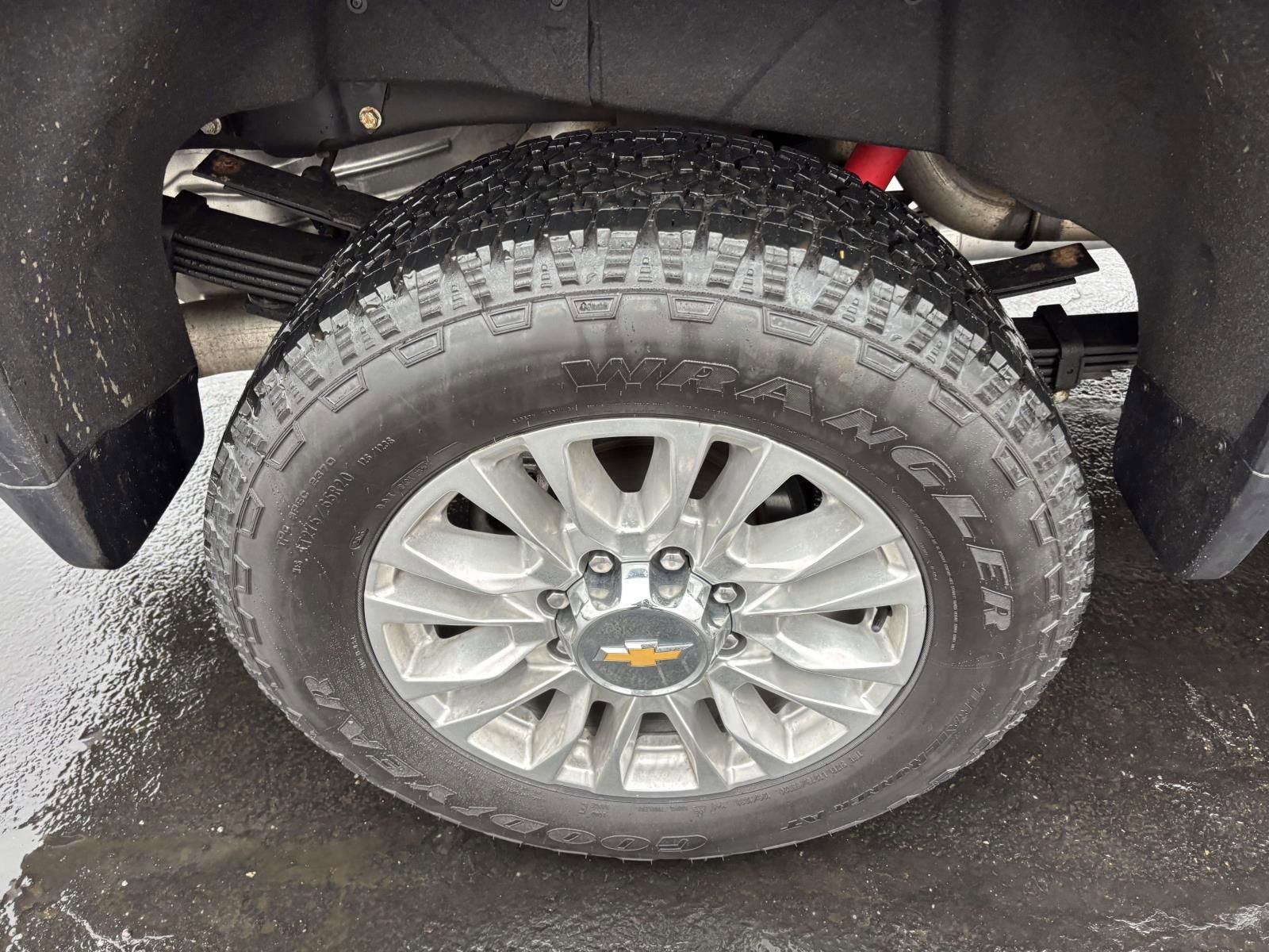 Used 2022 Chevrolet Silverado 3500 High Country w/ Z71 Off-Road Package image 12