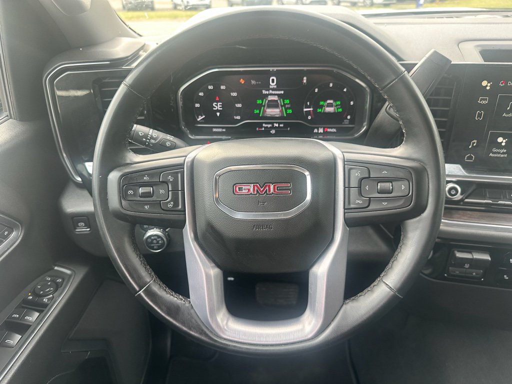 Used 2025 GMC Sierra 1500 SLT AWD/4WD image 10