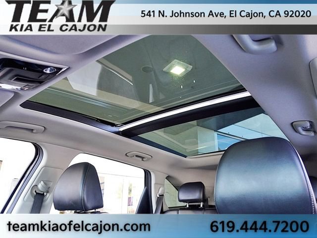 Certified 2025 Kia Sorento S w/ Panoramic Sunroof Package image 16