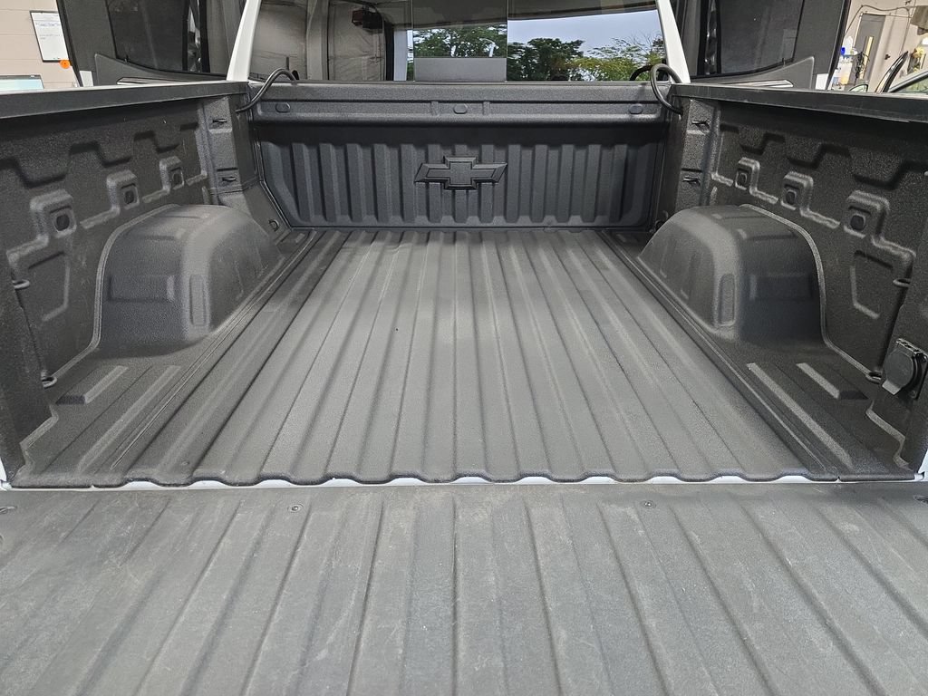 Used 2022 Chevrolet Silverado 1500 LTZ AWD/4WD image 12
