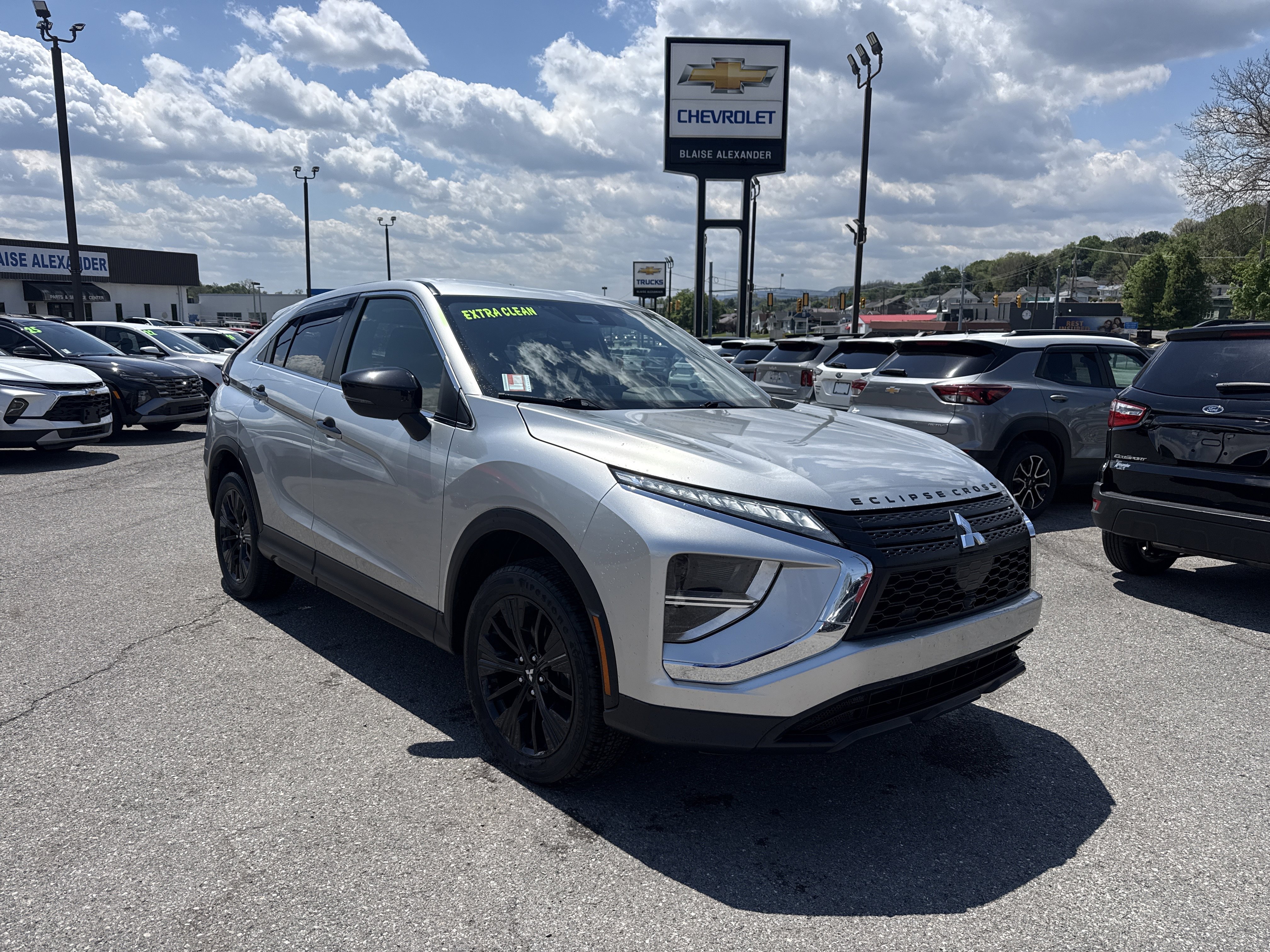 Used 2022 Mitsubishi Eclipse Cross LE AWD/4WD image 1