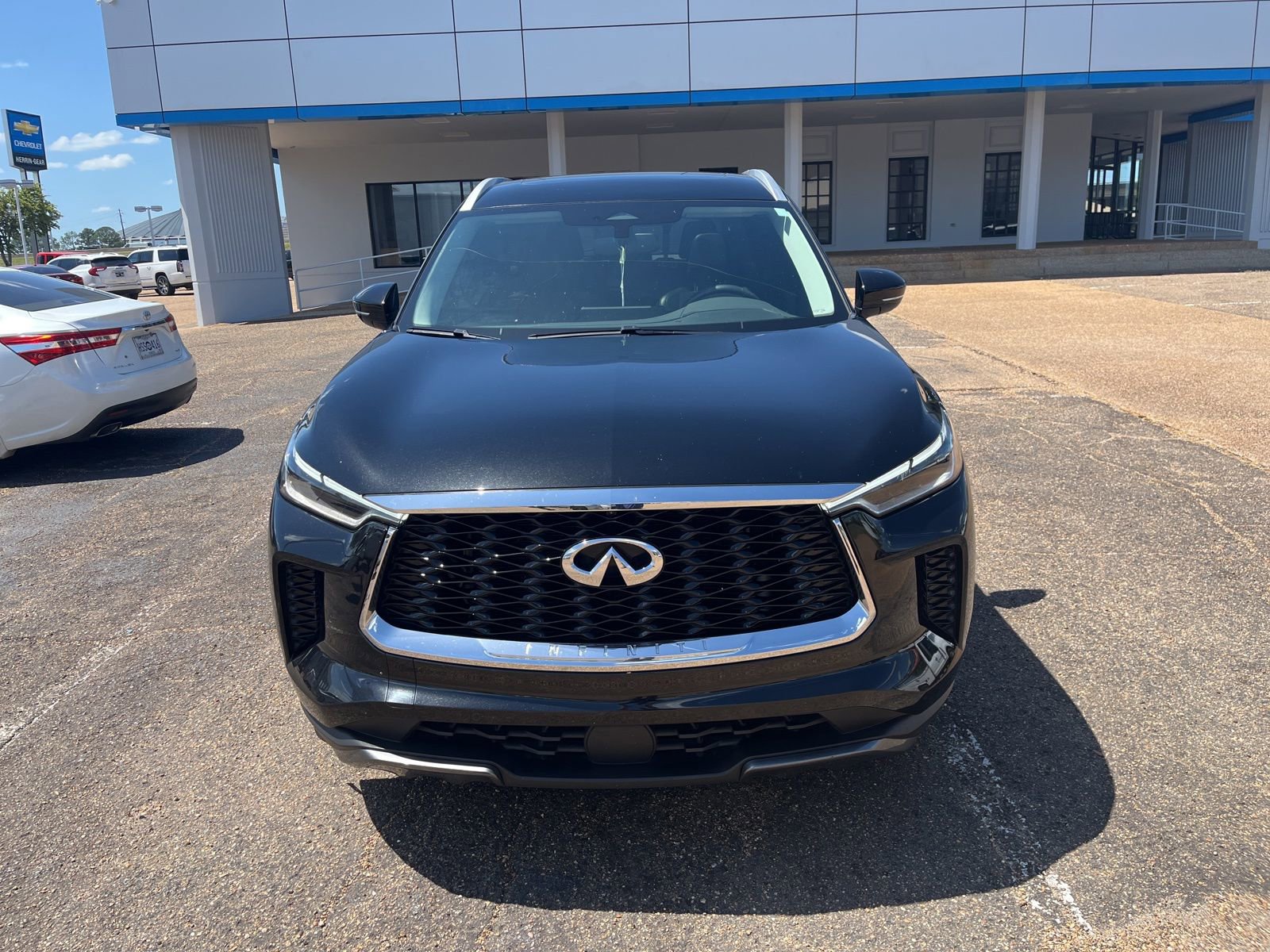 Used 2022 INFINITI QX60 Luxe w/ Cargo Package image 3