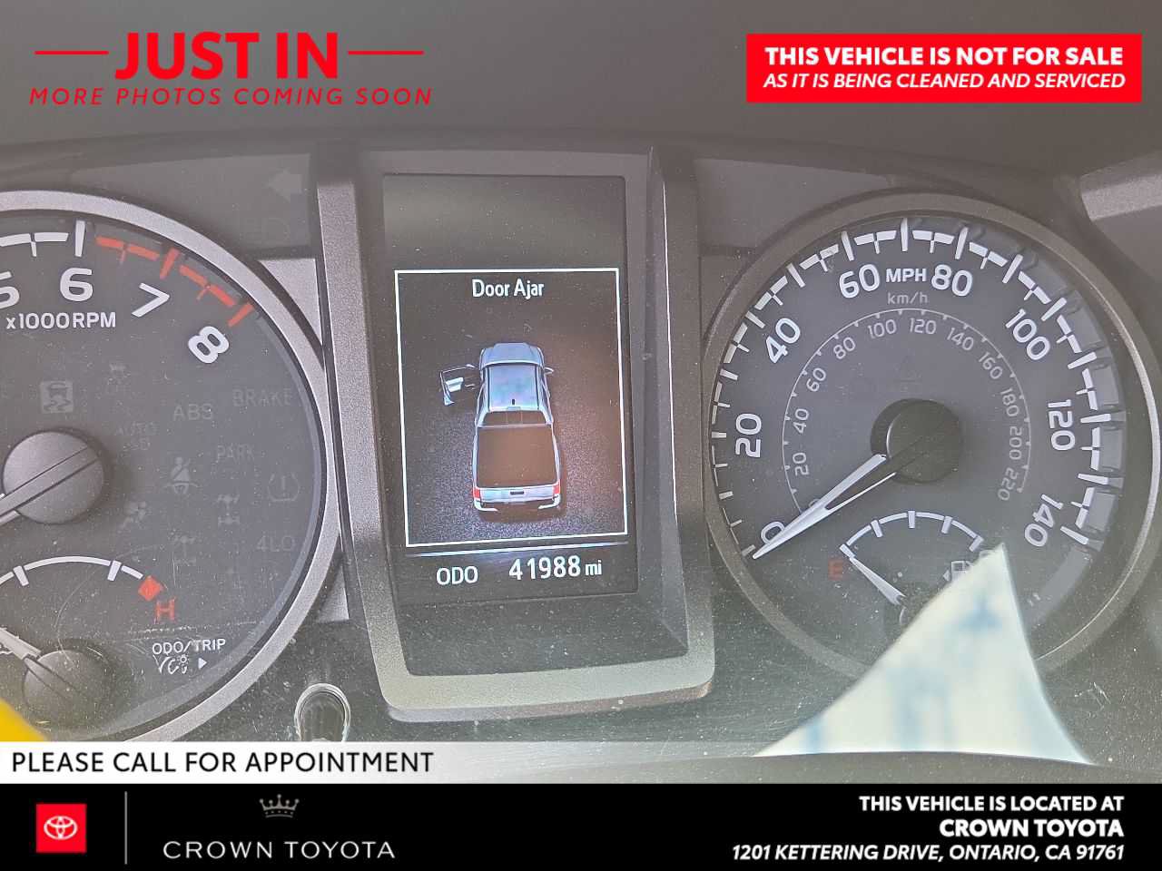Used 2022 Toyota Tacoma TRD Off-Road w/ Technology Package AWD/4WD image 11