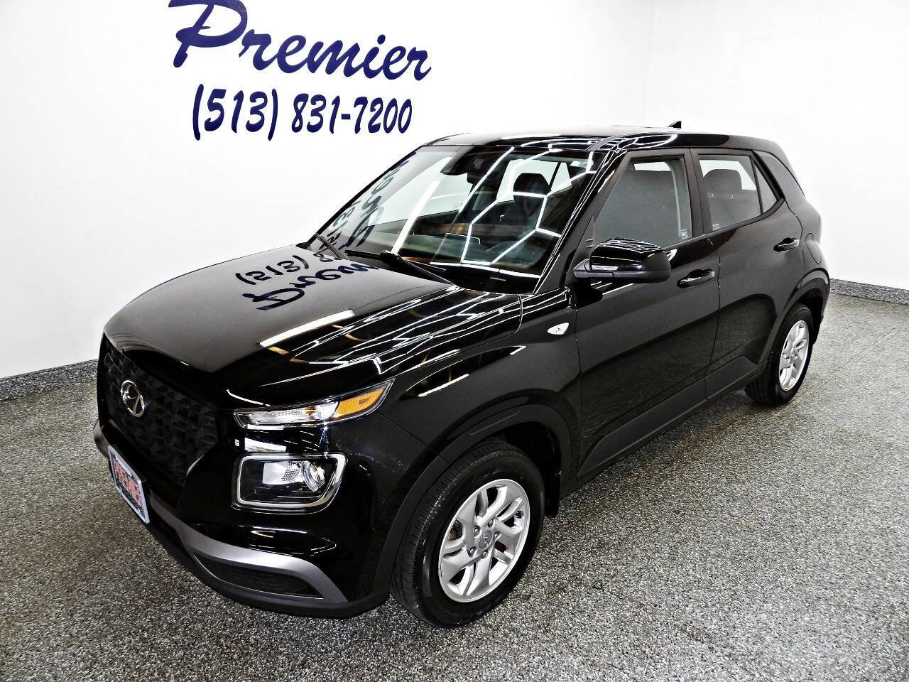 Used 2021 Hyundai Venue SE w/ Cargo Package image 1