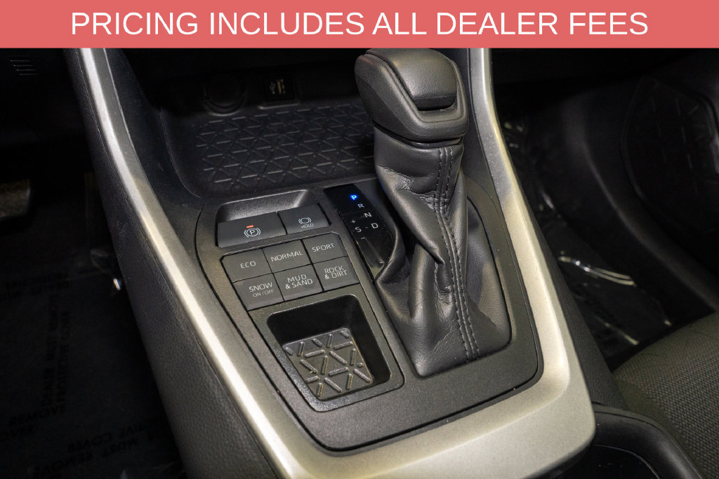 Used 2025 Toyota RAV4 XLE w/ Weather Package AWD/4WD image 16