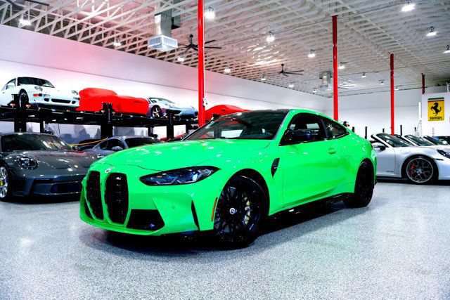 Used 2023 BMW M4 Coupe w/ M Carbon Exterior Package RWD image 3