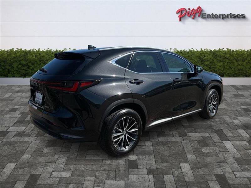 Used 2025 Lexus NX 250 FWD w/ Towing Package (2000 Lbs) image 8