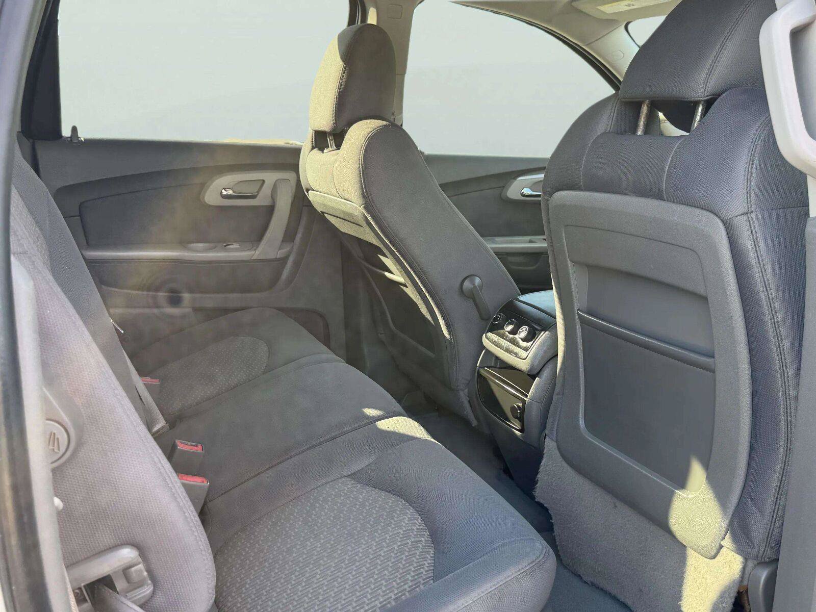 Used 2012 Chevrolet Traverse LS FWD image 43