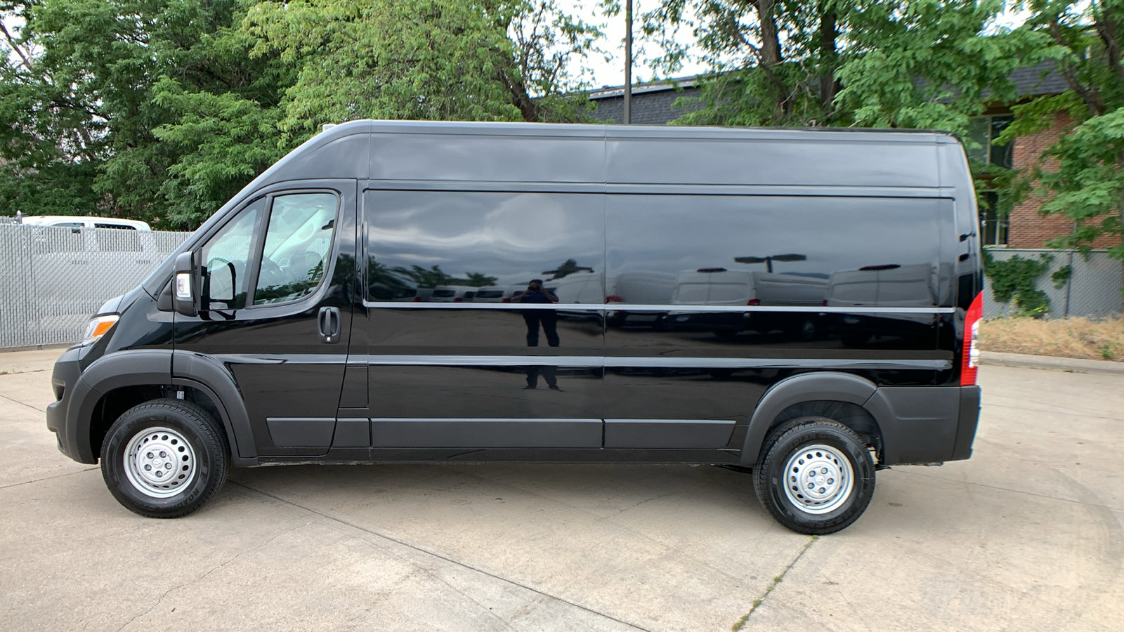 New 2025 RAM ProMaster 2500 w/ Convenience Group image 2