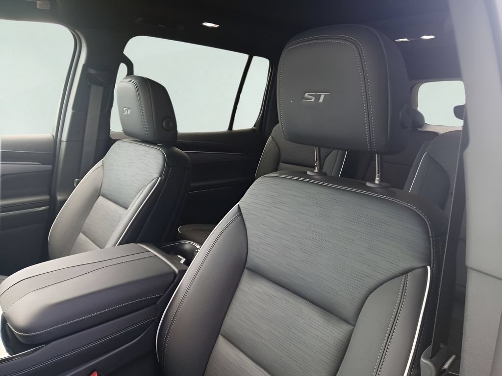 New 2025 Buick Enclave Sport Touring w/ Super Cruise Package FWD image 10